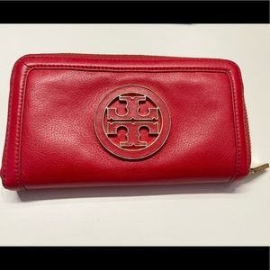 Tory Burch Wallet ♥️